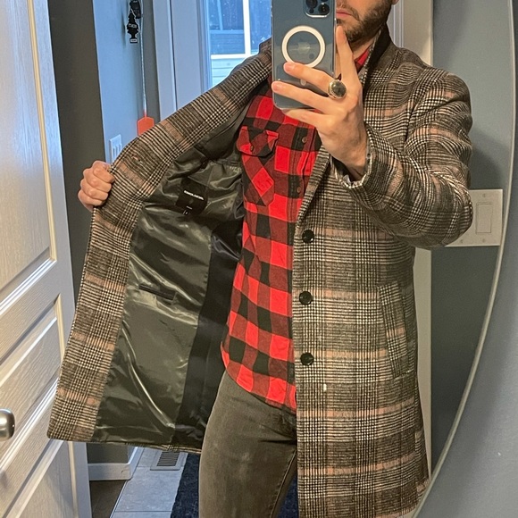 Men’s Winter Coat - Picture 2 of 2